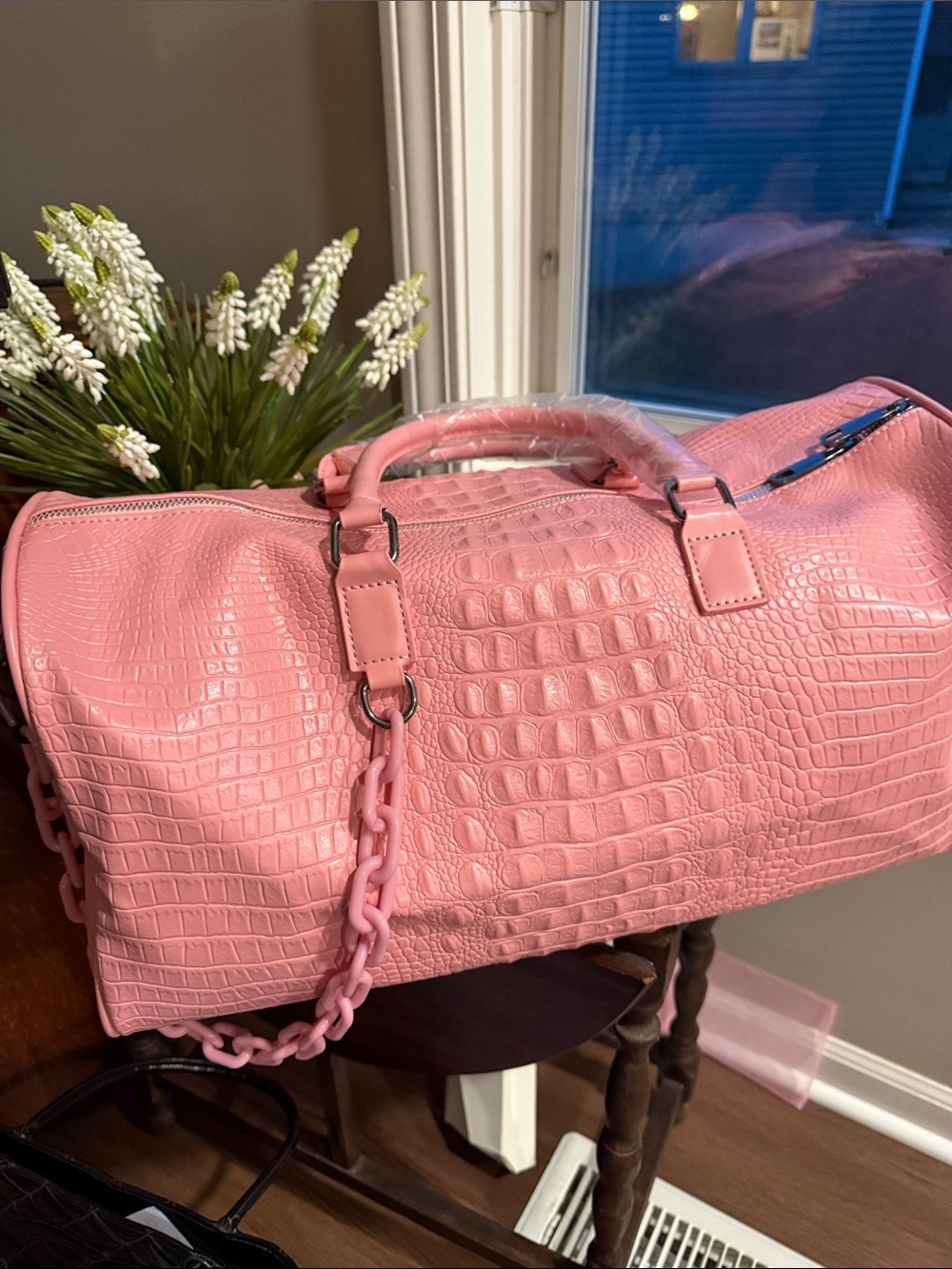 PRIVATA Pink Croc-Embossed Large Duffle Bag Zip Closure Chain Strap Lined NEW